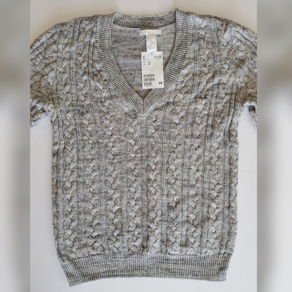 V-neck Cable Knit Sweater - Picture 3 of 5